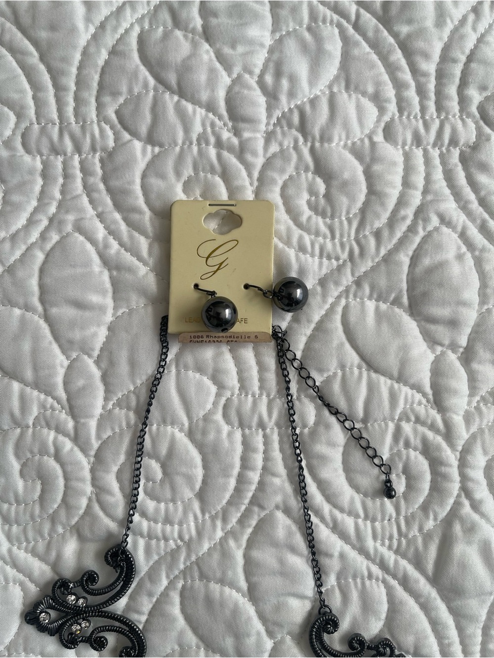 Source Unknown Hematite Black Filigree Necklace with Stud Earrings